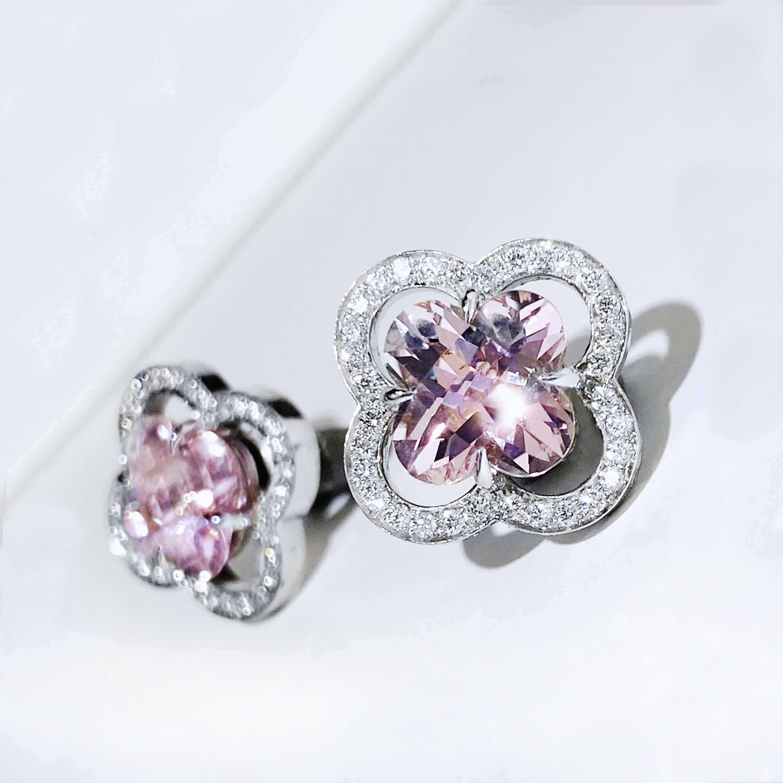 CLOVER CUT MORGANITE AND DIAMOND EARRINGS IN WHITE GOLD 8900